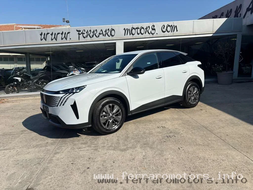 PEUGEOT 3008 1.2 HYBRID ALLURE 145 CV E-DCS6 BIANCO