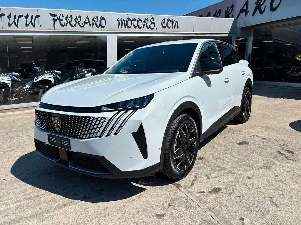 PEUGEOT 3008 1.2 HYBRID ALLURE 145 CV E-DCS6 BIANCO