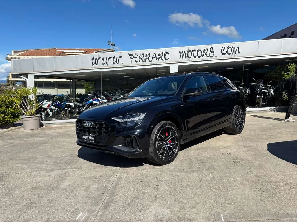 AUDI Q8 50 TDI QUATTRO TIP TRONIC SPORT NERO