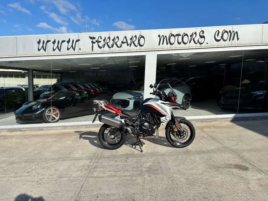 BENELLI TRK 702 X ROSSO / BIANCO