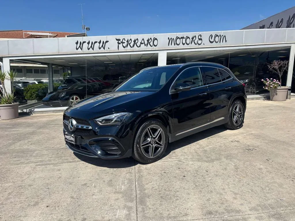MERCEDES-BENZ GLA 200 D 4MATIC AMG DA INSERIRE