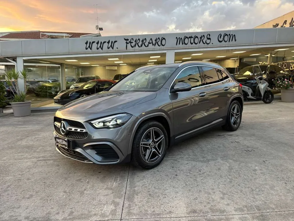 MERCEDES-BENZ GLA 200D 4MATIC GRIGIO