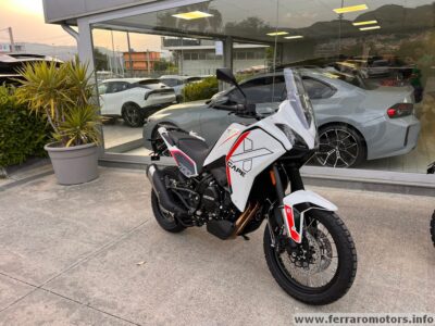 MOTO MORINI X CAPE 700